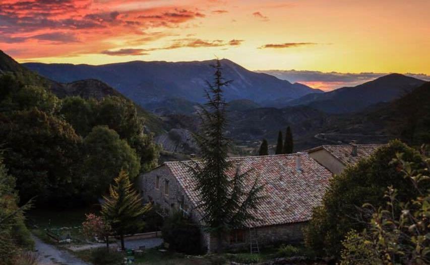 Malia - Chambres D'Hotes & Gite Barret-de-Lioure Esterno foto