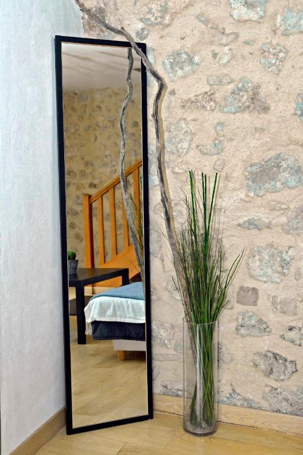 Malia - Chambres D'Hotes & Gite Barret-de-Lioure Esterno foto