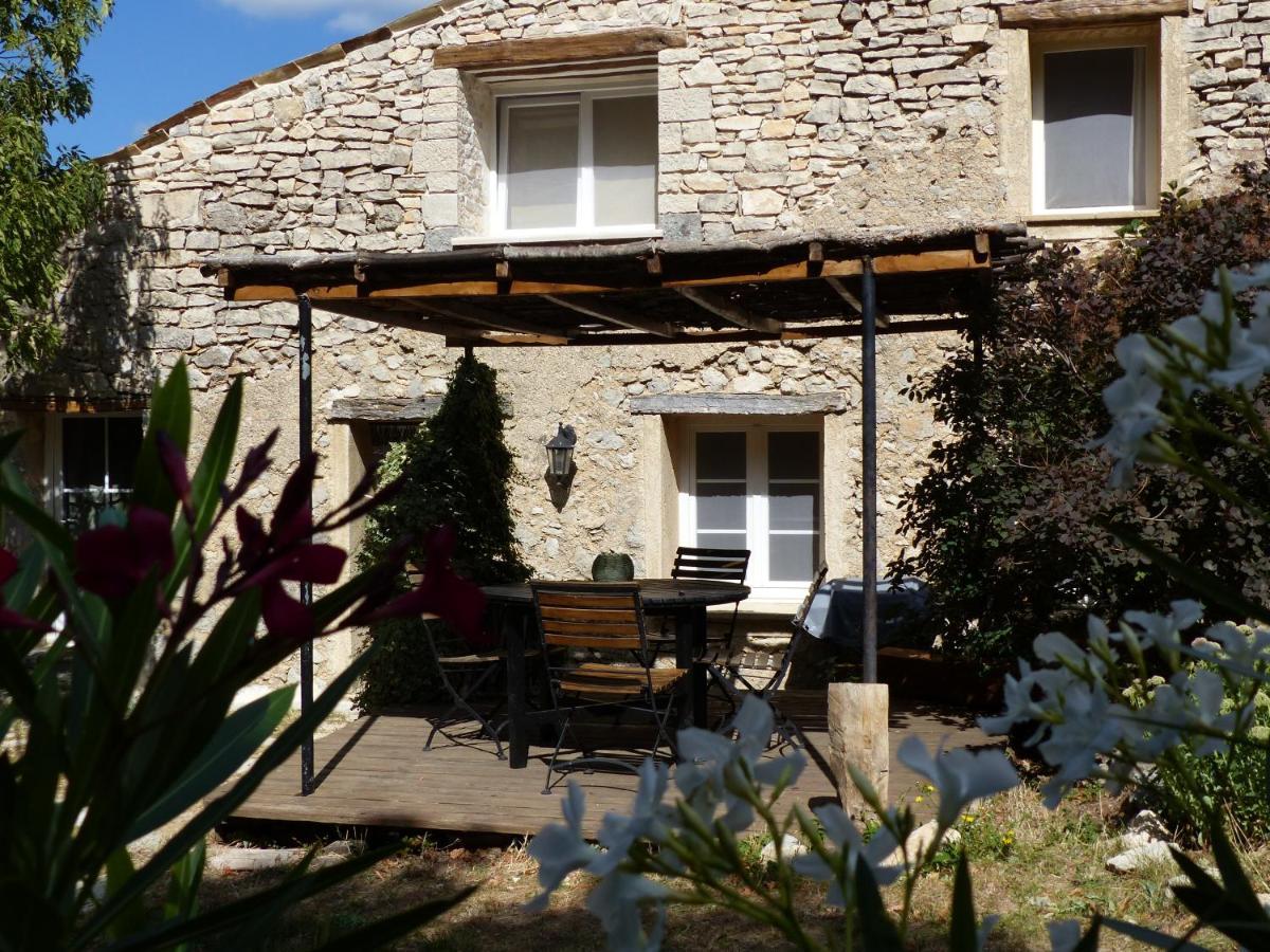 Malia - Chambres D'Hotes & Gite Barret-de-Lioure Esterno foto