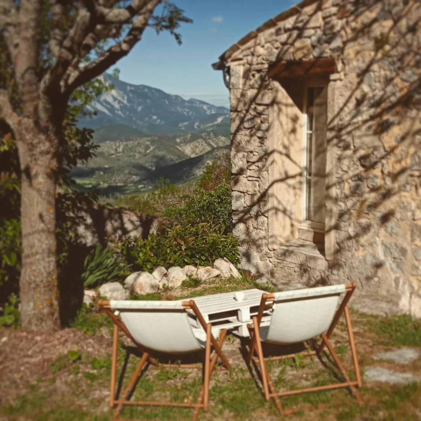 Malia - Chambres D'Hotes & Gite Barret-de-Lioure Esterno foto
